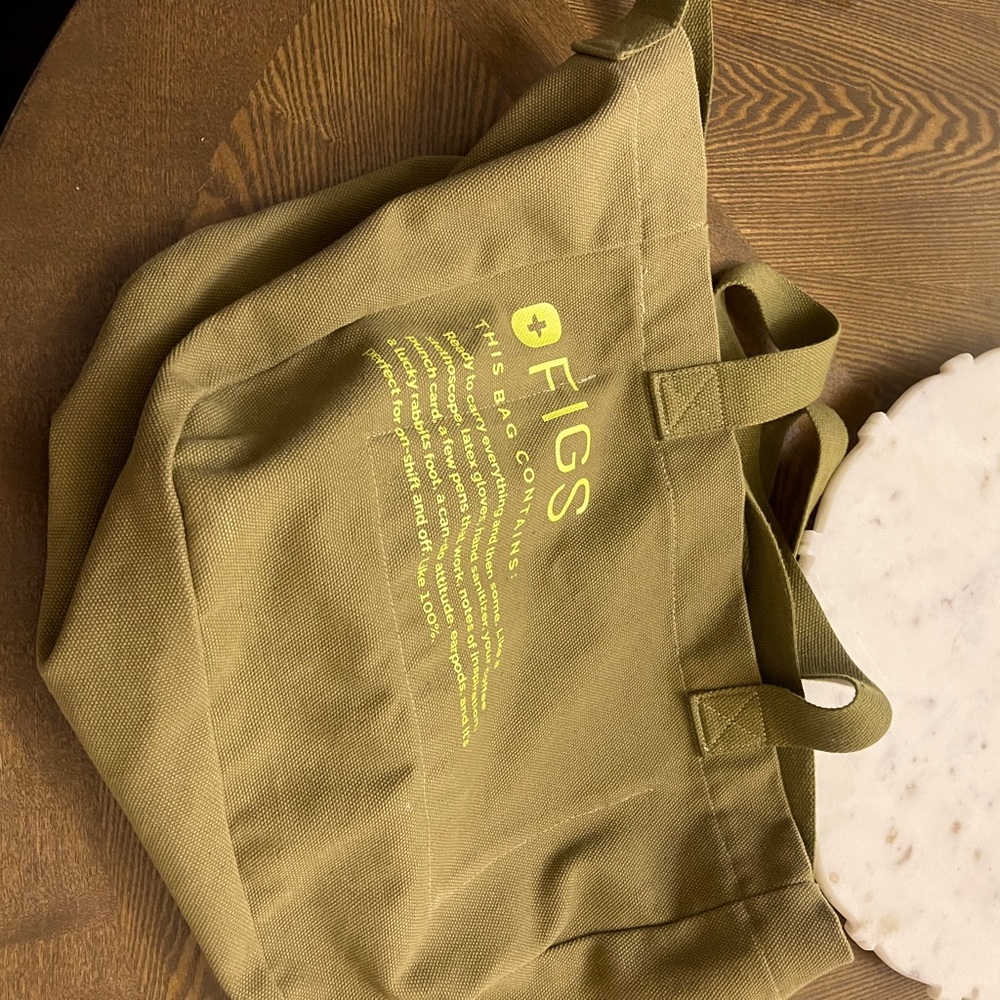 Figs tote